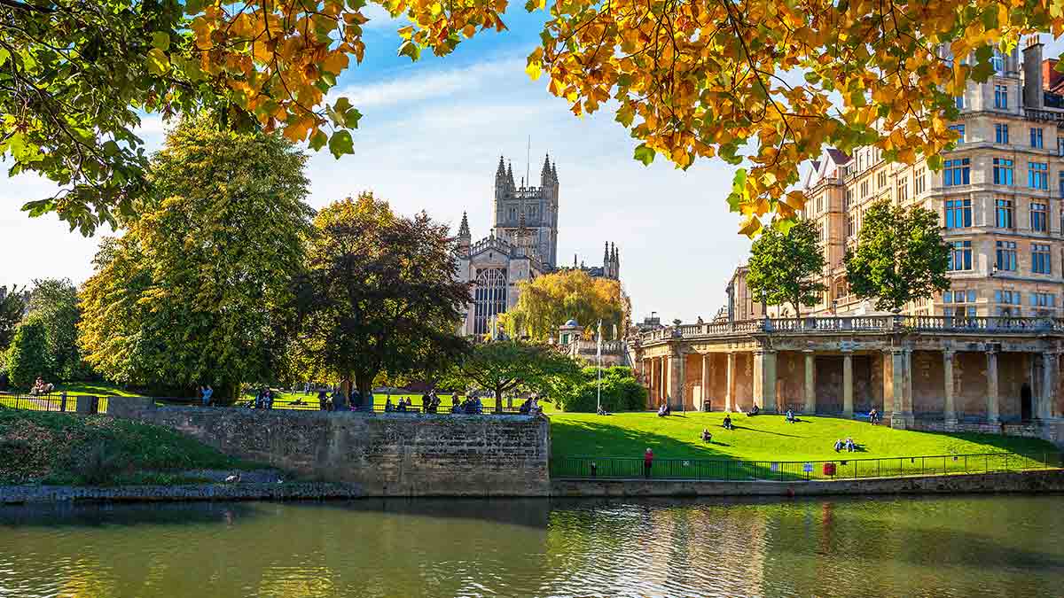 Escaladez la tour abbatiale de Bath